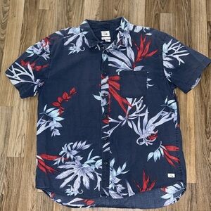 Quiksilver aloha shirt XL